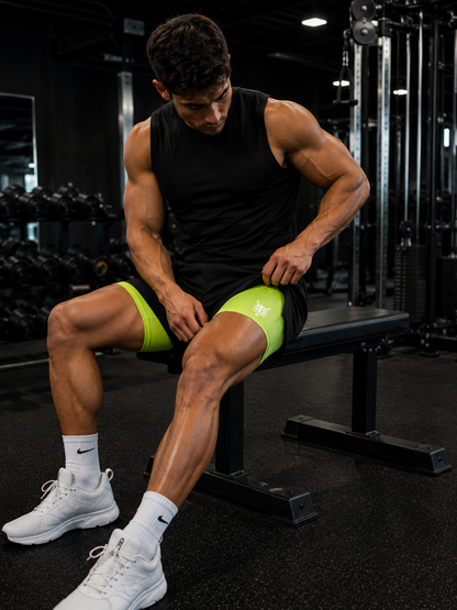 FerLynx Performance Short Black Green Mesh - Model in gym